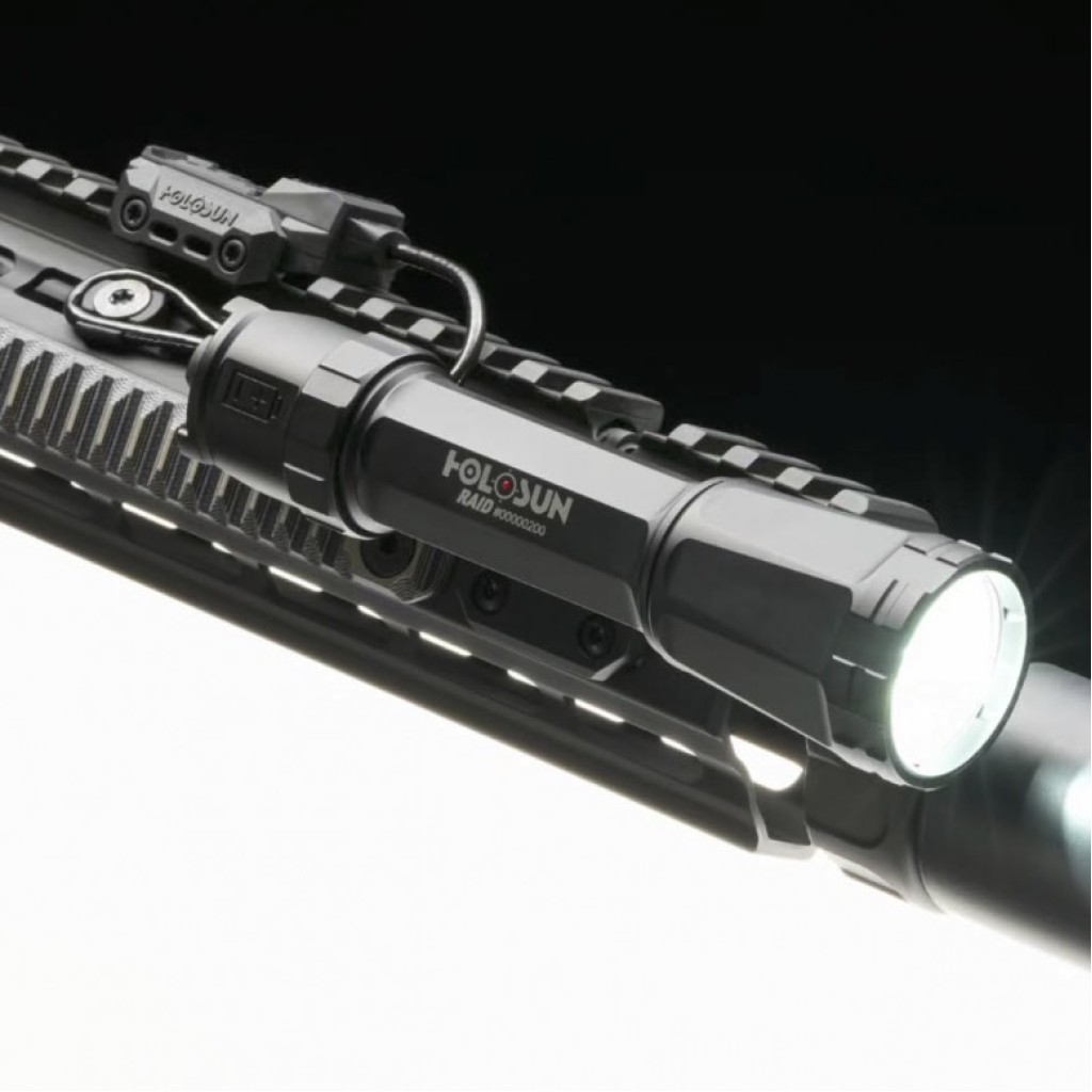 Holosun RAID 1000 Lümen Tüfek Feneri İncelemesi