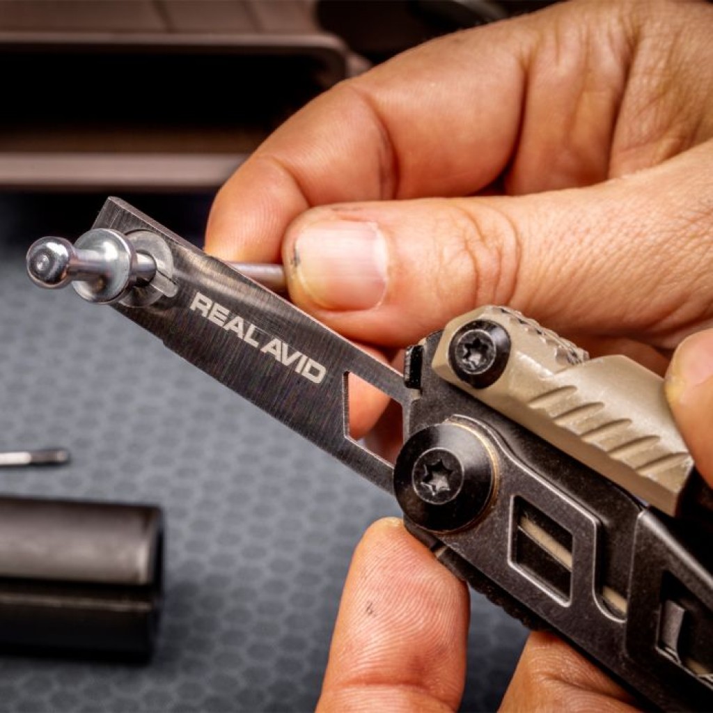Real Avid Gun Tool Core AR-15 Çok Fonksiyonlu Bakım Aracı İncelemesi